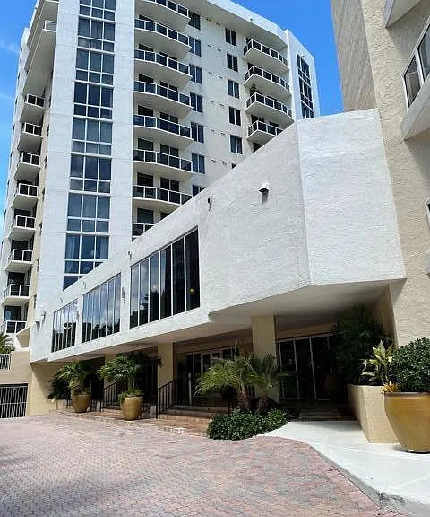 1617 N Flagler Dr — Photo 37