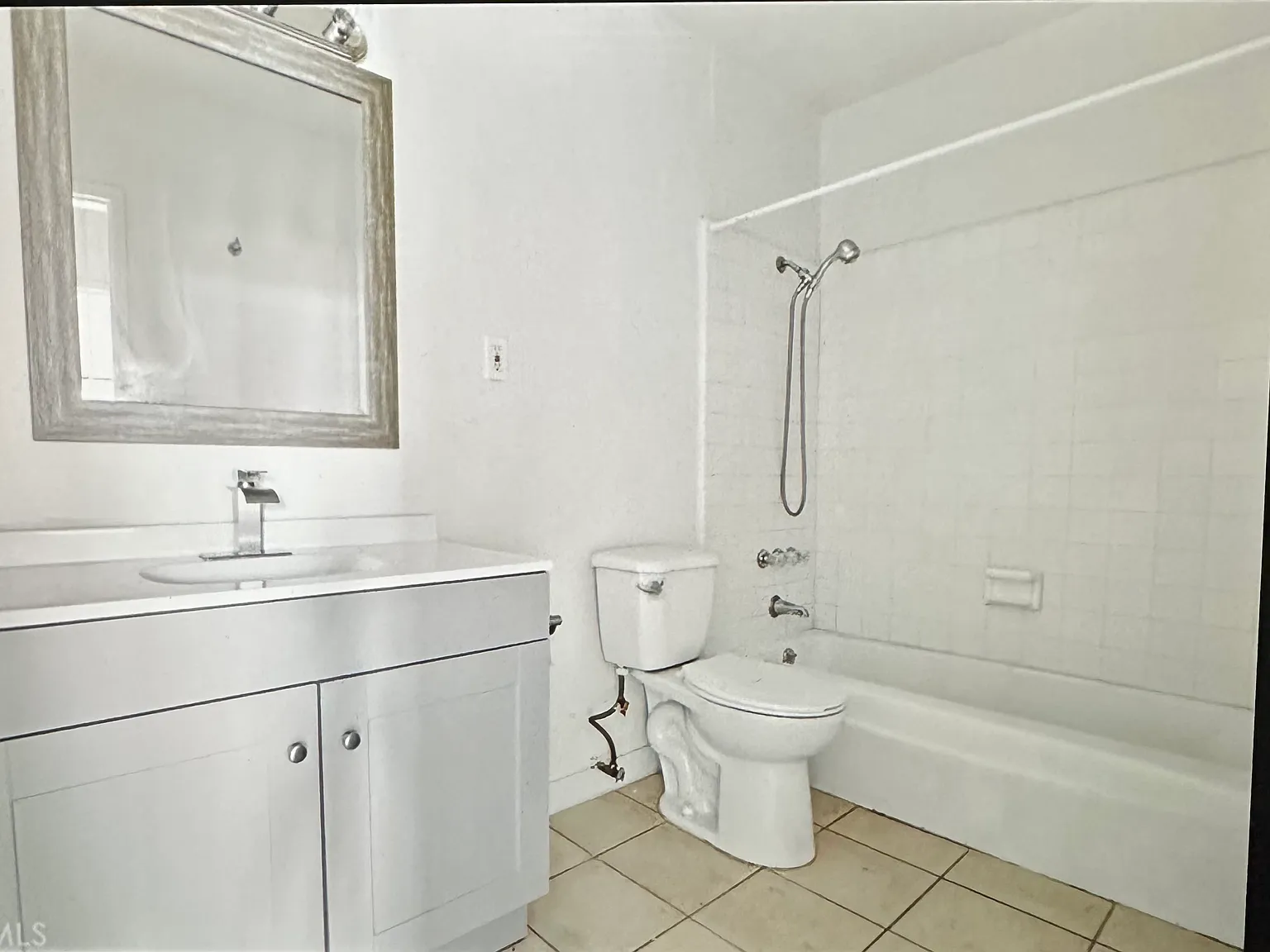 2 bed, 1086 sqft, $2,600 — Photo 3
