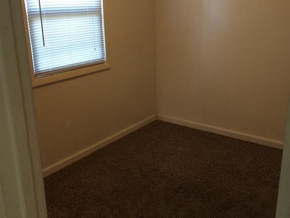 5th image of 11217 B St S APT 3