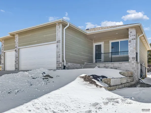 11601 Potter St, Omaha, NE 68142