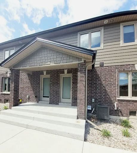 1st image of 204 Beechwood Dr