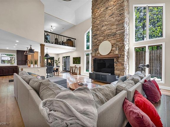 4th image of 27671 Royal Forest Dr