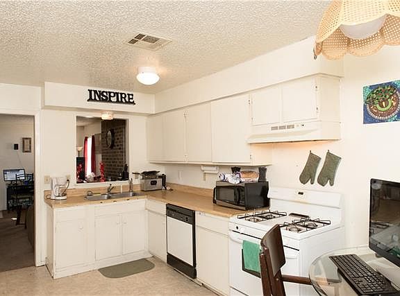 3rd image of 7004 Millrace Dr