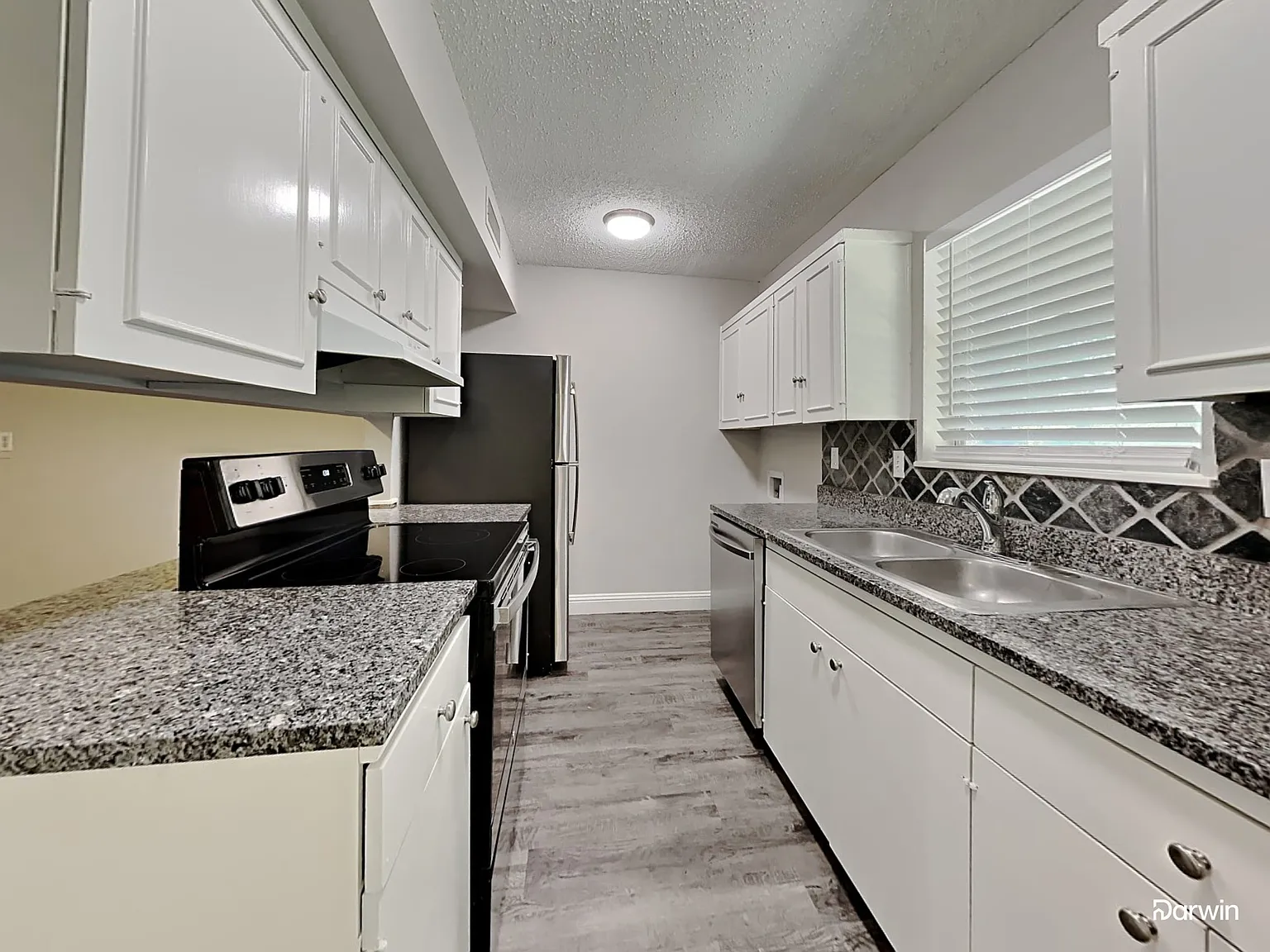 3 bed, 2.0 bath, 1286 sqft, $1,890 — Photo 2