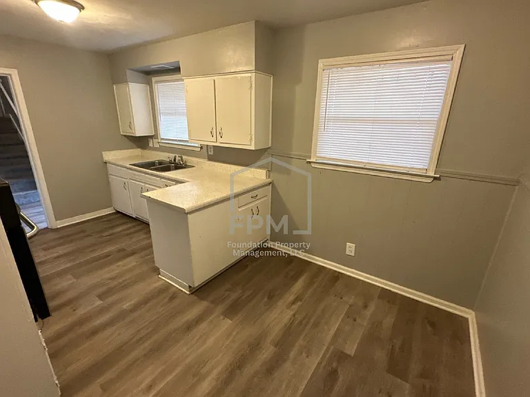 2582 Capewood Dr — Photo 4