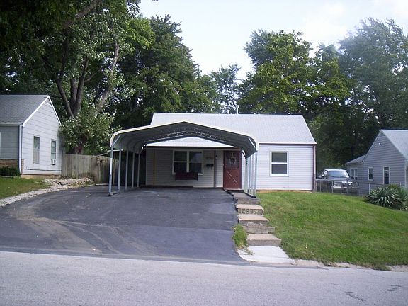 3rd image of 2837 Highland Dr