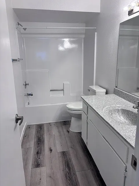 10 bed, 1.5 bath, 980 sqft, $1,634 — Photo 4