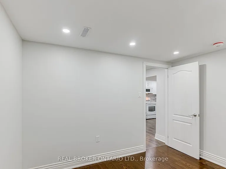 47 Rotary Dr — Photo 23