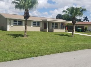 2043 45th Ter SW, Naples, FL 34116