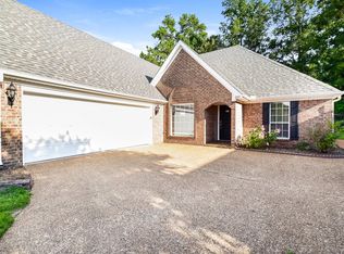257 Northwood Hills Dr, Hernando, MS 38632