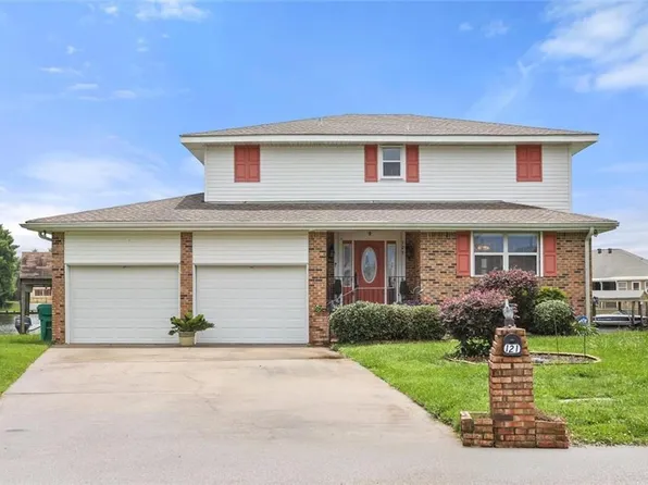 121 Brushfire Ln, Slidell, LA 70458