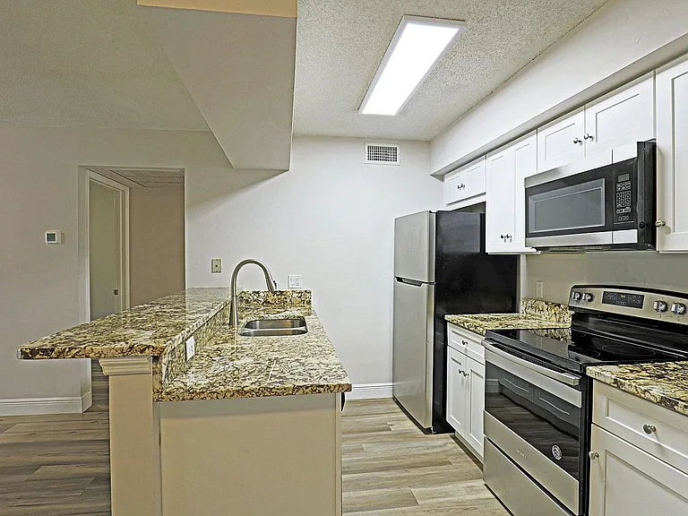 5305 Summerlin Rd #506 — Photo 5