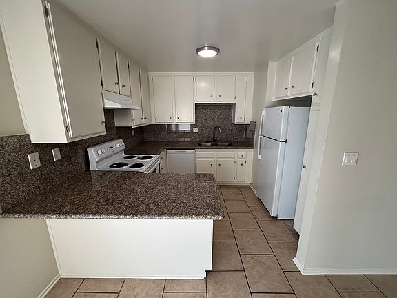 4th image of 360 Wisconsin Ave #307