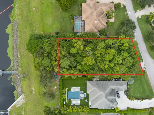 3544 SW Rivers End Way, Palm City, FL 34990