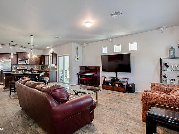 5th image of 2015 E Heartwood Ln