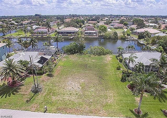 Build your dream home here.