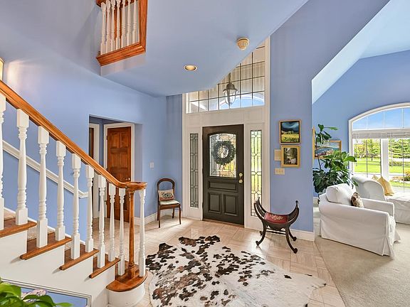 3rd image of 2835 W Golf CIRCLE