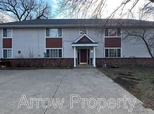 535 S Oak St APT 4, Valparaiso, NE 68065