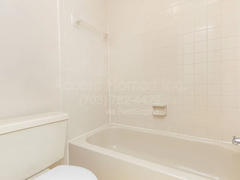 2514 S Arlington Mill Dr #C — Photo 20