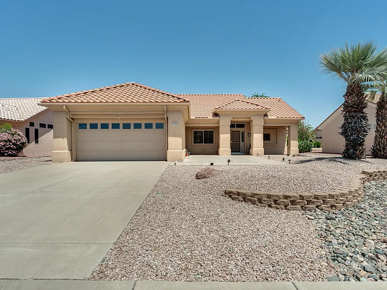 15304 W Heritage Dr — Photo 3