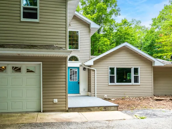 8168 Chateau Dr, Egg Harbor, WI 54209