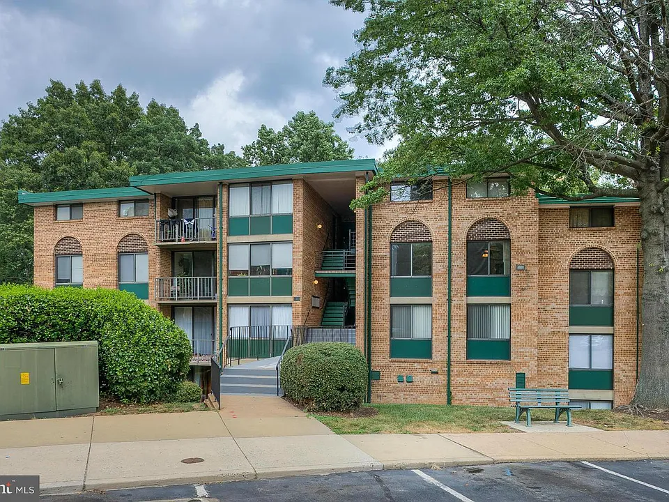 493 N Armistead St #203