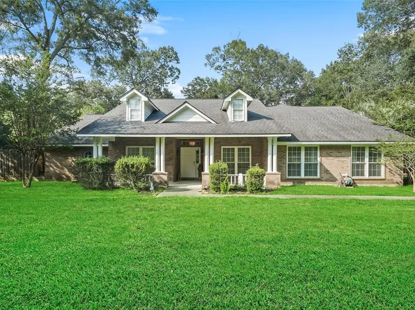 1015 Winchester Bnd, Huffman, TX 77336