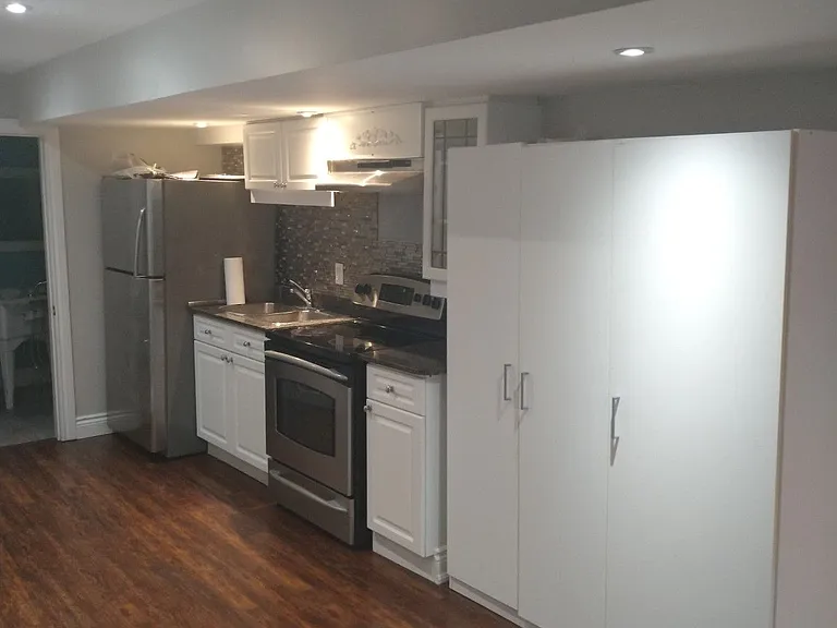 129 Matthewson Ave — Photo 3