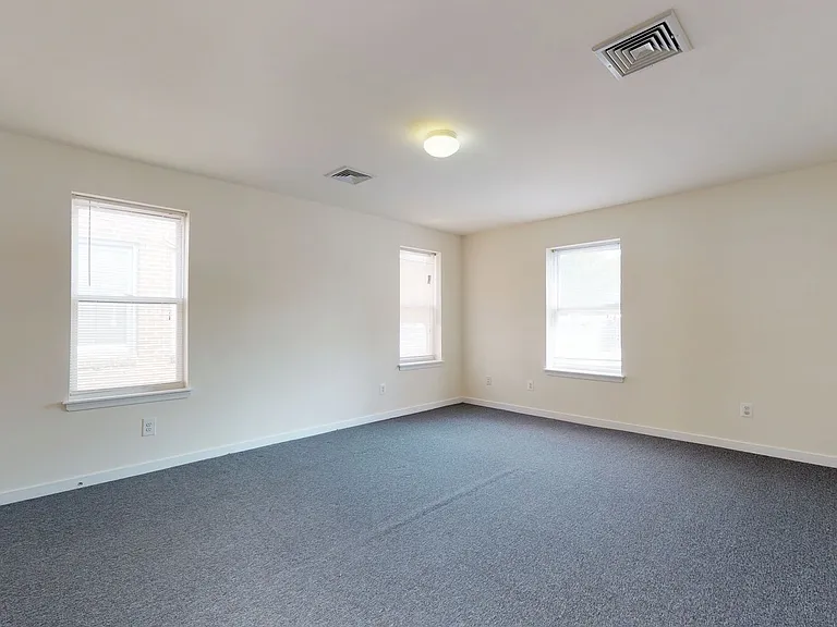 Osage Avenue Apartments — Photo 24