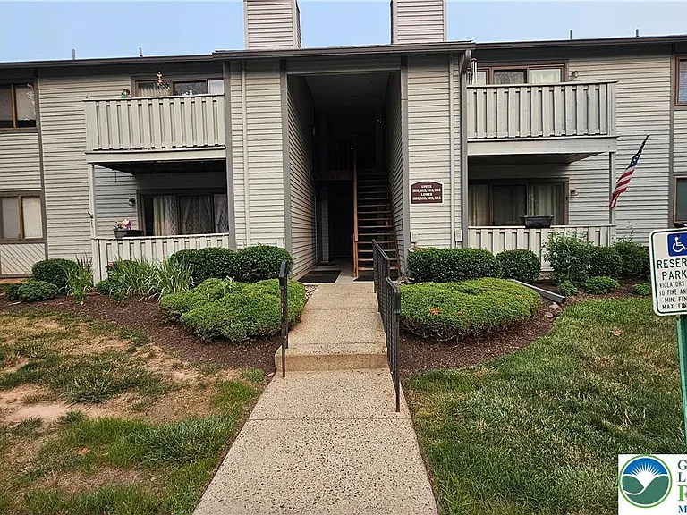 1016 Dogwood Ct — Photo 1
