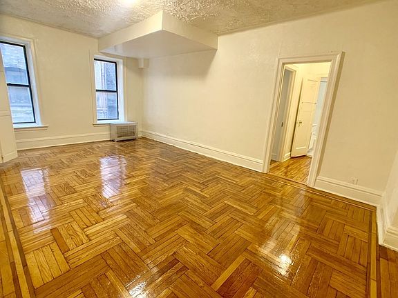 3rd image of 263 Eastern Pkwy APT 1D