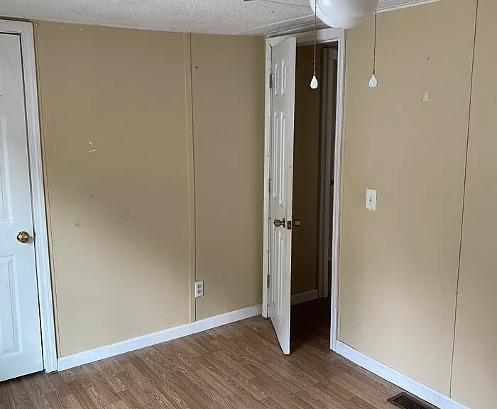 270 Evans St — Photo 10