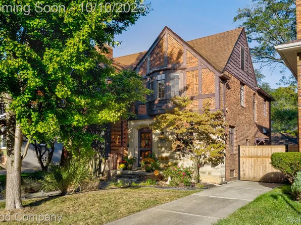 16156 Glastonbury Rd, Detroit, MI 48219