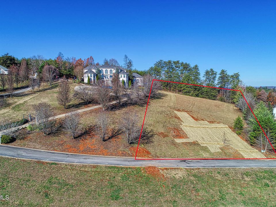 1st image of Bentwood Dr