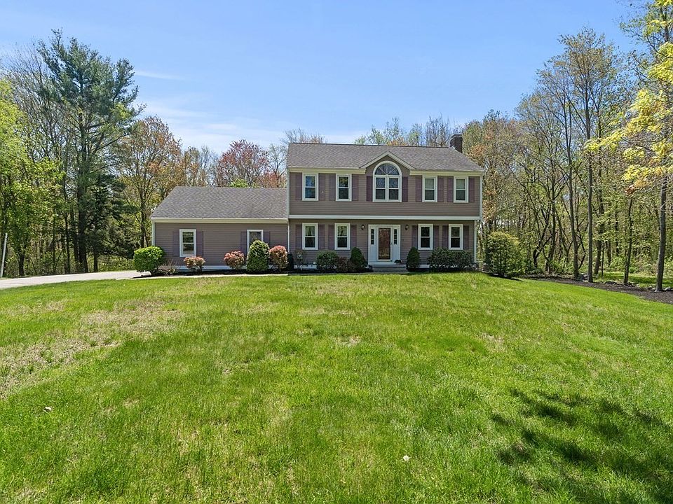 15 Laurelwood Ln, Medway, MA 02053 Zillow