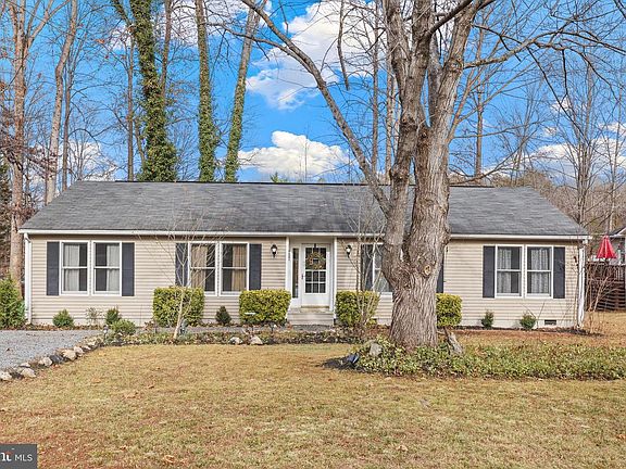 2nd image of 207 Spotswood Rd