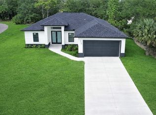 2522 Alice Pl, Lehigh Acres, FL 33971