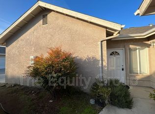 2417 W Sunnyside Ave, Visalia, CA 93277
