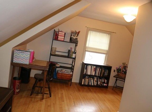 3rd image of 4457 Sellers Ave