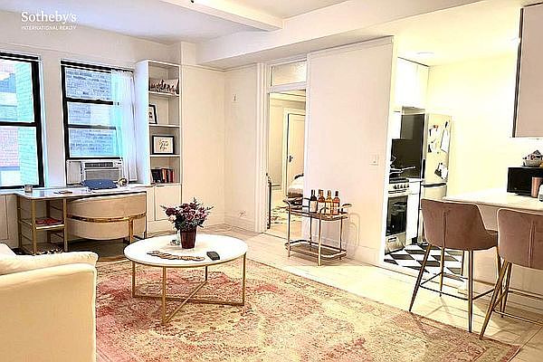 1st image of 157 E 72nd St APT 7E