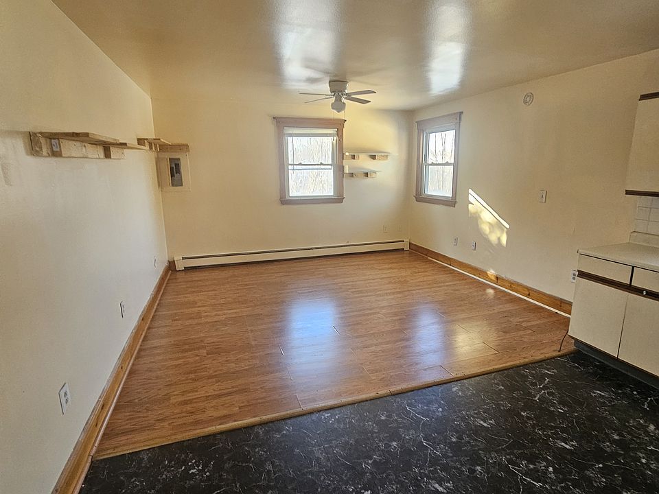 2nd image of 6 Allen St #5