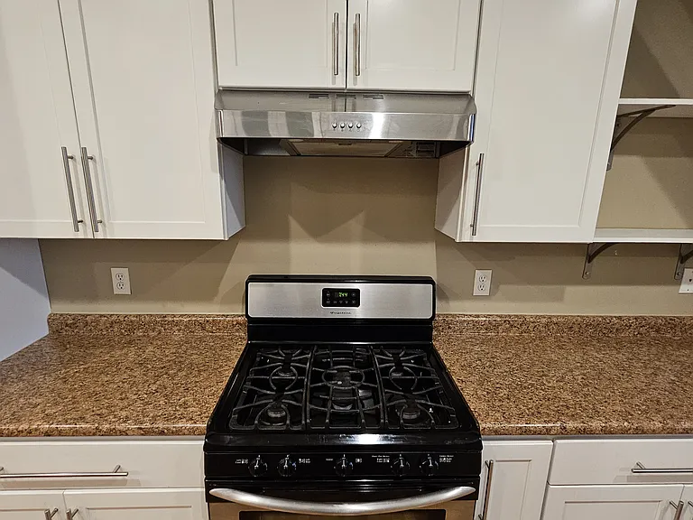 1012 Allen Ave #3 — Photo 9
