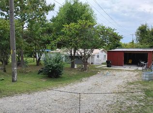 201 N Hudson Ave, Aurora, MO 65605
