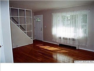 1st image of 1304 Hedin Pl