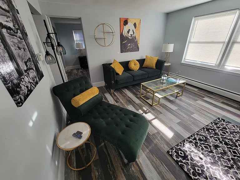 405 S Railroad St #3 — Photo 11