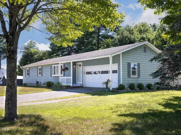 40 Woodward Avenue, Warrensburg, NY 12885
