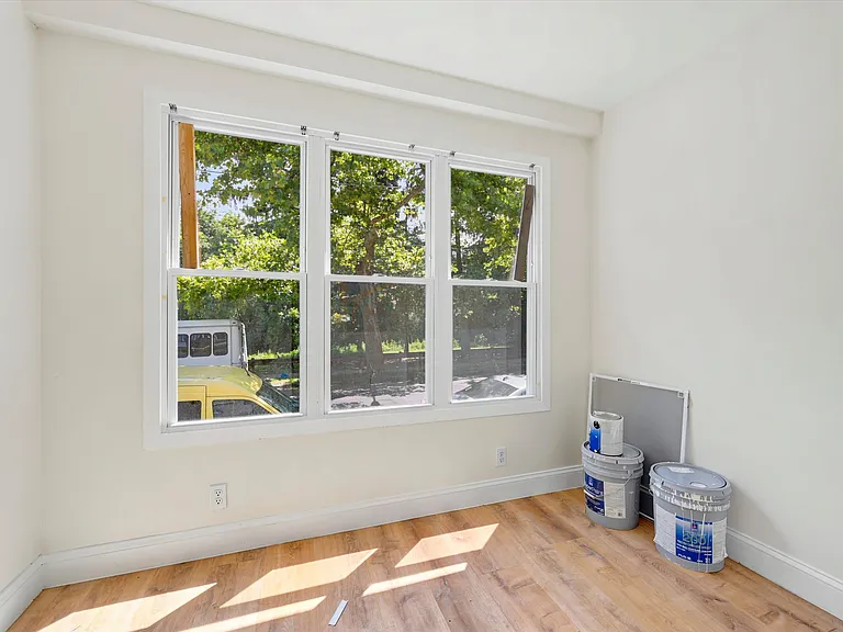 6419 Race St #B — Photo 3