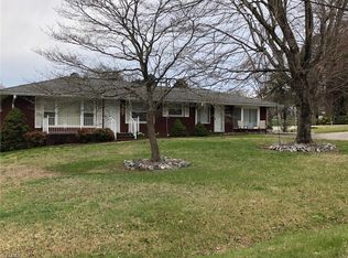 371 Sunset Dr, Winston Salem, NC 27107