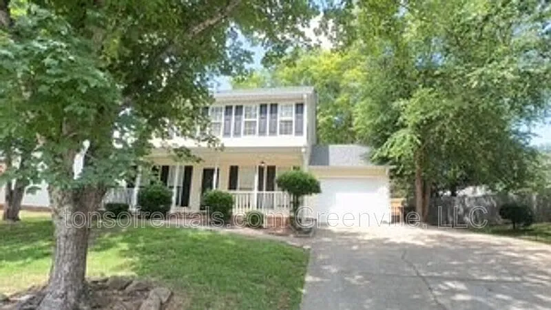 3 bed, 2.5 bath, 1400 sqft, $2,095 — Photo 1