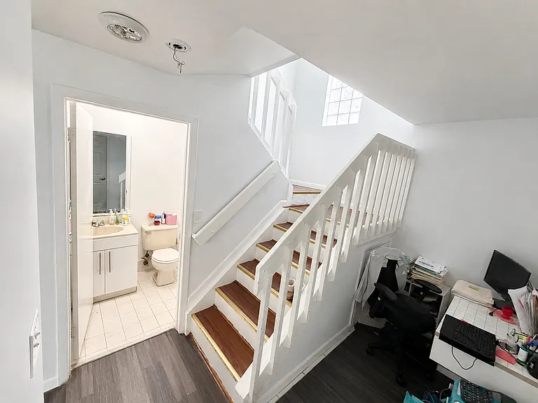 13990 SW 160th Ter — Photo 13